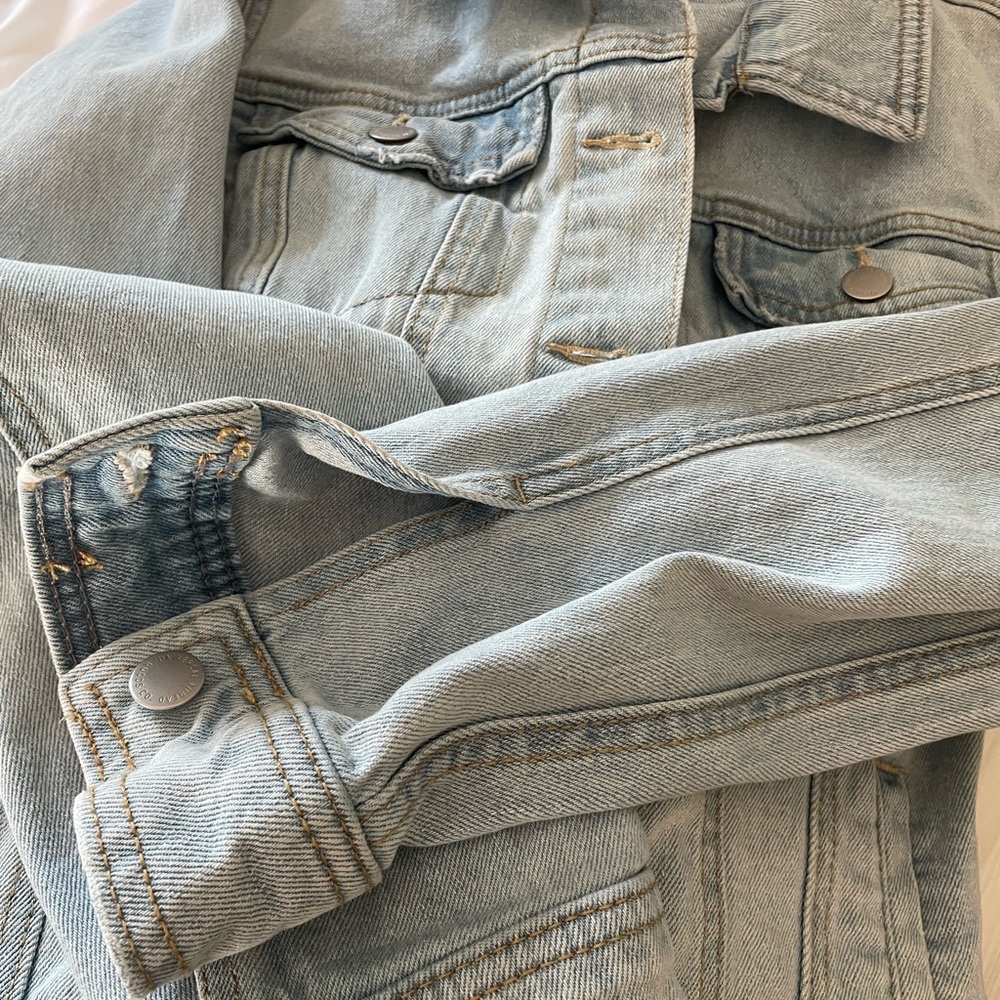 Universal Thread Denim Jacket - Picture 11 of 15